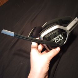 Call Of Duty Headset With 3 Games