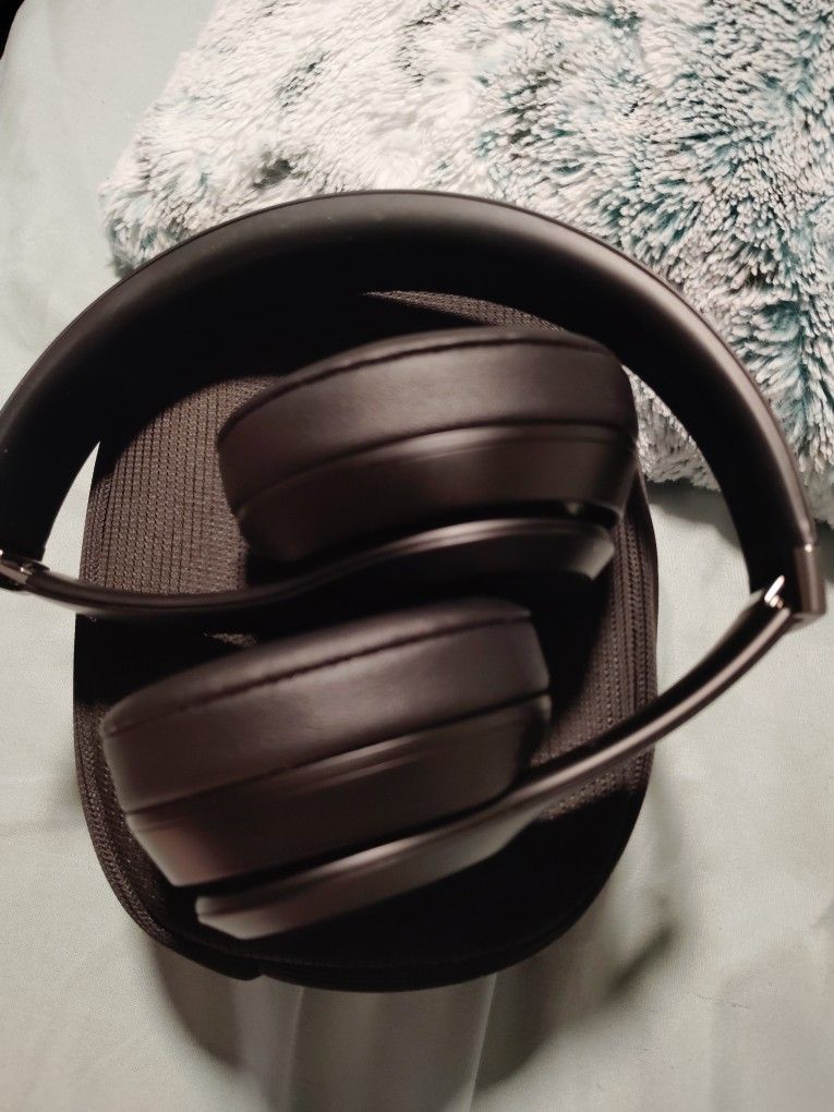 Beats Studio Pro Wireless Headphones