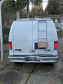 2013 Ford E-250