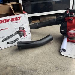 New In Box Troy-Bilt Gas Blower 27cc Engine. 450CFM. Tested. Must Pickup
