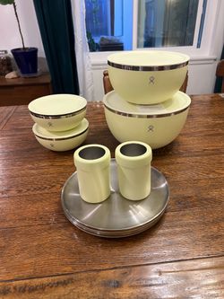 Hydro Flask Outdoor Kitchen Set