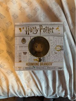 It’s 16 in total This is a Funko 5 Star Harry Potter Hermione Granger vinyl figure featuring articulation and stylized design.