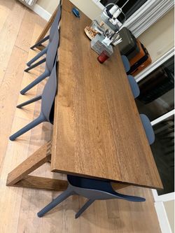 IKEA oak table with chairs like brand new