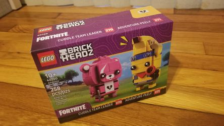 LEGO BrickHeadz Fortnite Adventure Peely & Cuddle Team Leader 40760