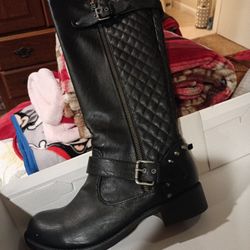 New Boots Nine West Size 8 M For  50.00