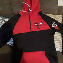 CHICAGO BULLS HOODIE