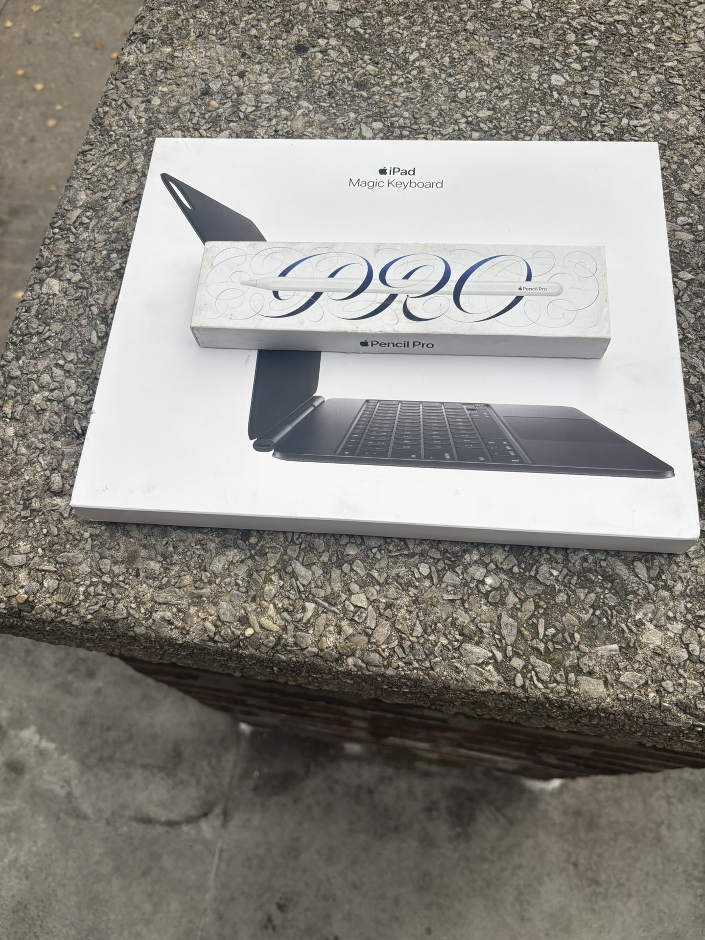 Apple Magic Keyboard And Apple Pencil Pro