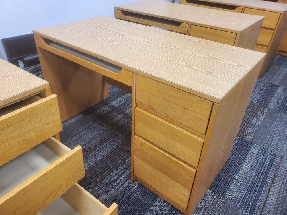 OFFICE/STUDENT DESK WITH 3 DRAWERS (HOME10)