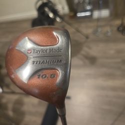 TAYLOR MADE TITANIUM DRIVER LOFT 10.5 °