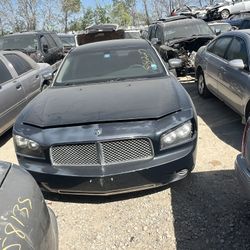 2007 dodge charger (FOR PARTS)