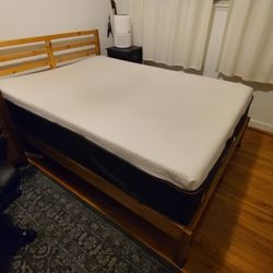 Full Size Bed + Mattress