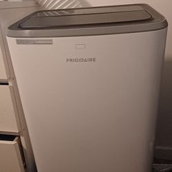 Frigidaire AC Machine