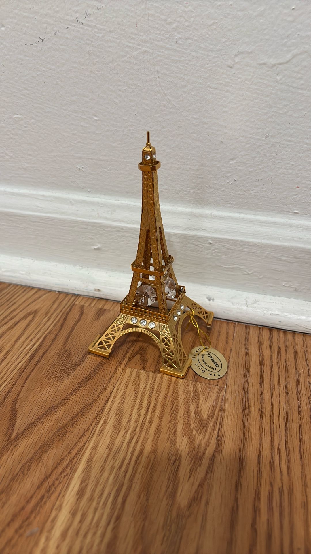 Gold Eiffel Tour
