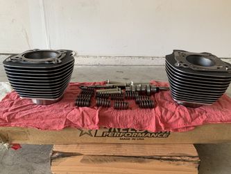 Harley Davidson M8 114 CYLINDERS