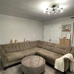 ** MUST SELL TODAY** Cindy Crawford Sectional Sofa with Ottoman!