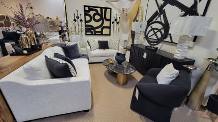 Hot Deal!! Casual Transitional Sofa & love Seat. Proudly Made in USA!!