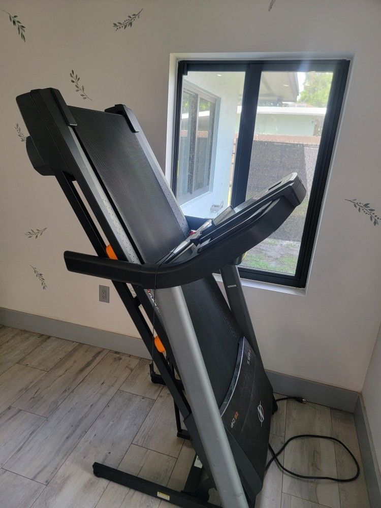 Treadmill nordictrack t6.5s