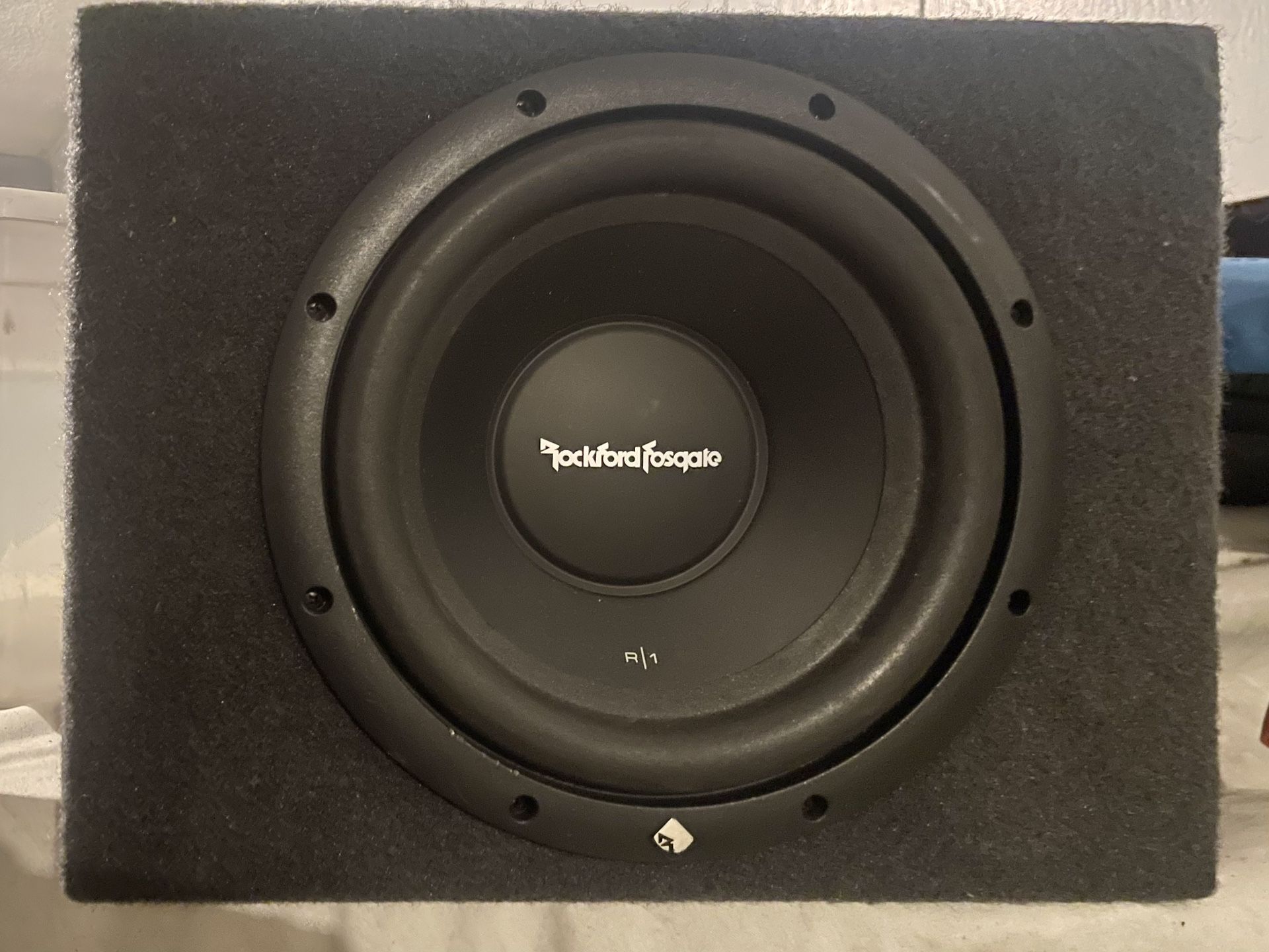 ** Rockford Fosgate 12” 400W Car Subwoofer **