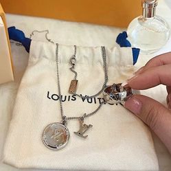 Pattern carving - Necklace Unisex Couple's Silver