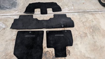Kia Telluride Black Carpet Floor Mats Set