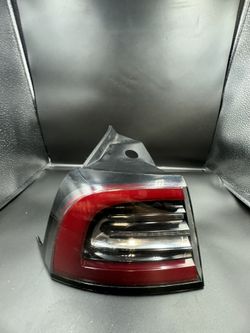 Tesla Model 3 Left Tail Light Drivers Side 1077397