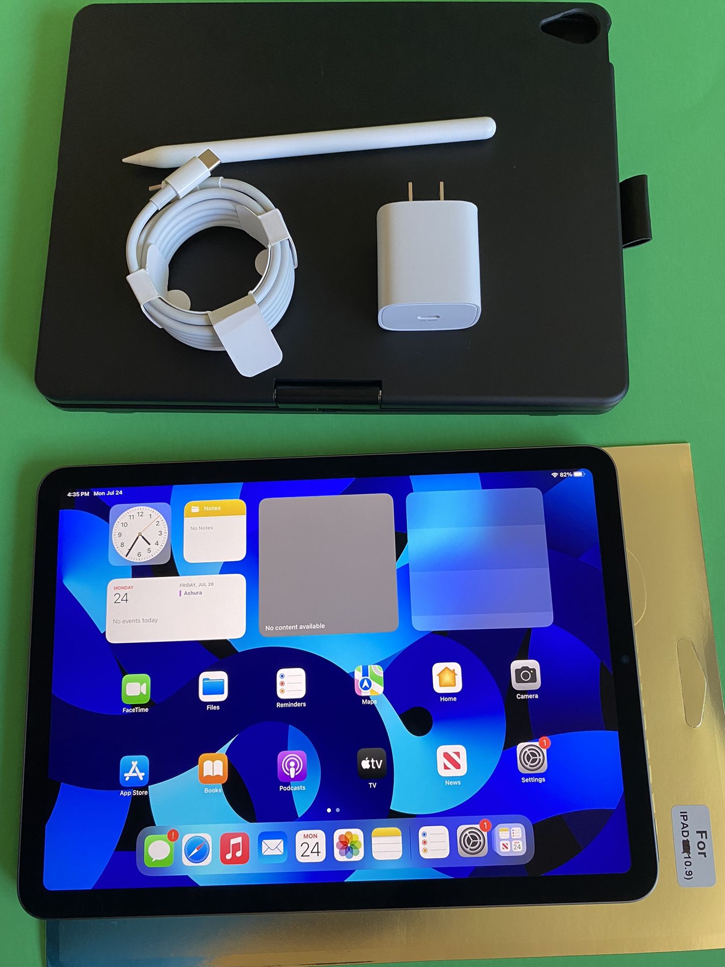 Apple IPad Air 5th Generation (10.9” Liquid Retina / M1 chip 