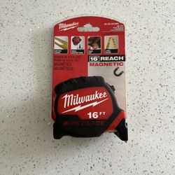 MILWAUKEE 16ft Wide Blade Tape Measure 
