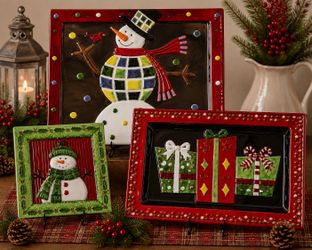 Beautiful set of three Christmas fused glass serving trays, perfect for holiday entertaining or decorating!