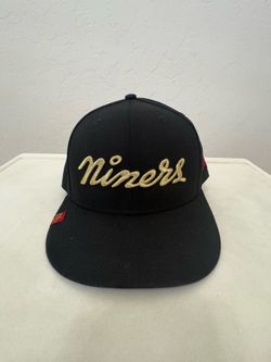 Used San Francisco 49ers New Era Fitted Hat (7 1/8)