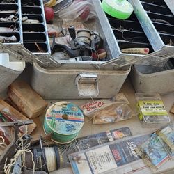 Vintage Fishing Umco 1000 A Tackle Box Tray Full W Treasures For Fishing 