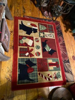 Christmas rug 45 wide 31 tall