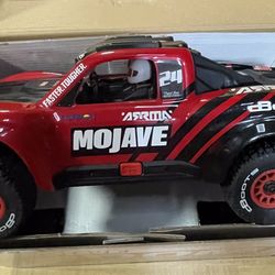 AARMA Mojave GROM 4x4 RC Truck , W/battery and charger.. If you know the brand, You know it’s solid