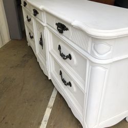 Dresser White 