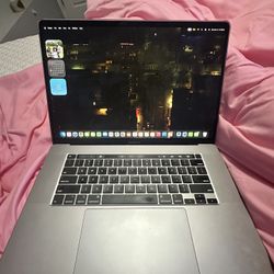 MacBook Pro 2019 16” 