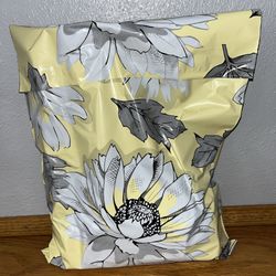 Mystery Make Up Bag 15 + Items Per Bag 