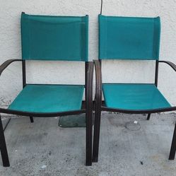 Table With Chairs 