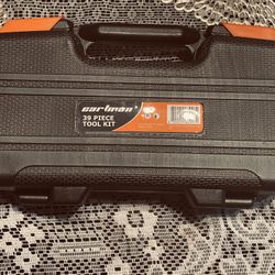 CARTMAN 32  Piece Tool Set