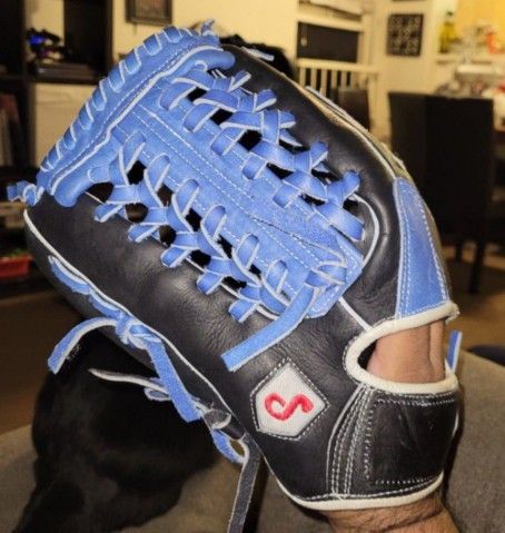 Soto Trapeze 12 Inch Baseball / Softball Glove