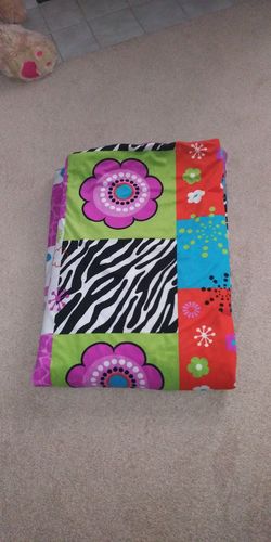 Comforter for a full/twin