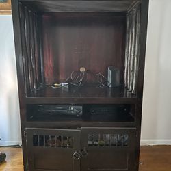 SOLID WOOD TV STAND 