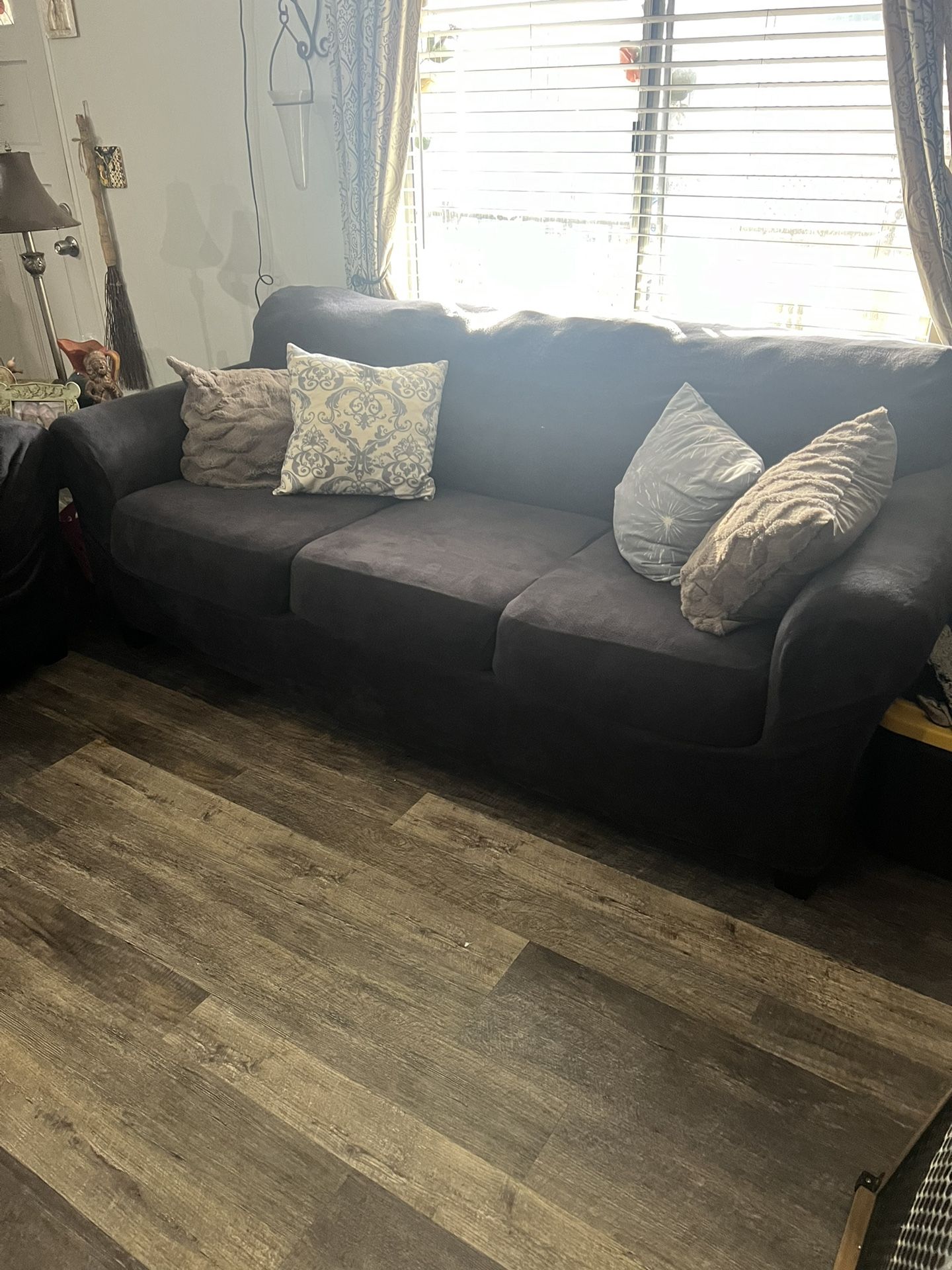Sofa Set