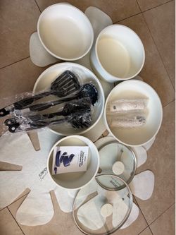 Carote Detachable Handle Cookware Set