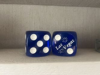 Las Vegas blue dice