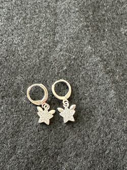 Silver Star dangling charm earrings - New!