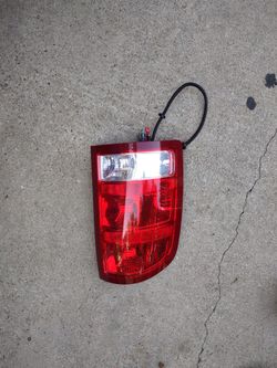 2007-2014 GMC Sierra 2500 HD - Driver Side Tail Light,