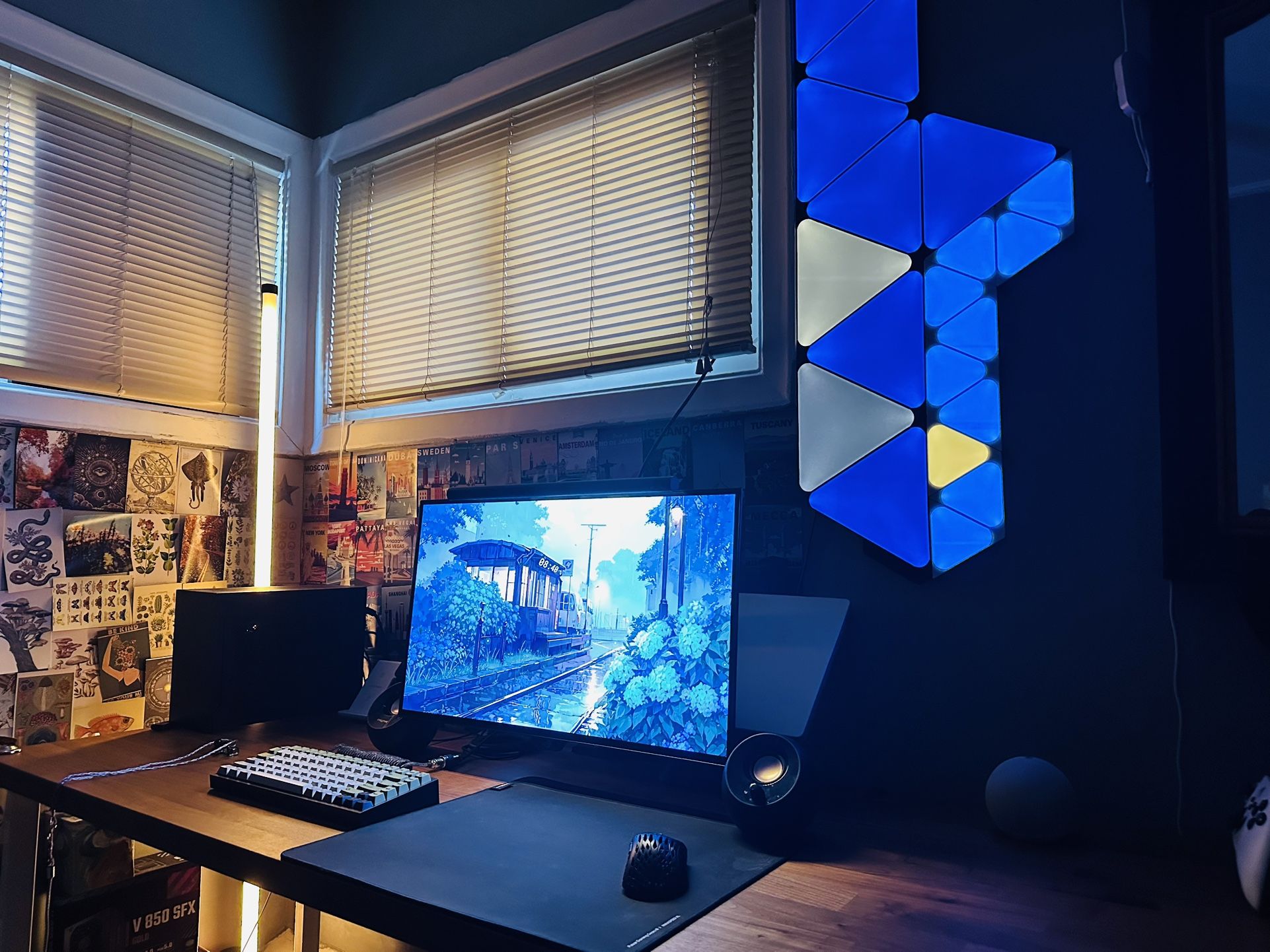 Complete Gaming Setup - PC, Monitor, And Peripherals (7800X3D , 7900 GRE, ITX) ASUS 240HZ OLED