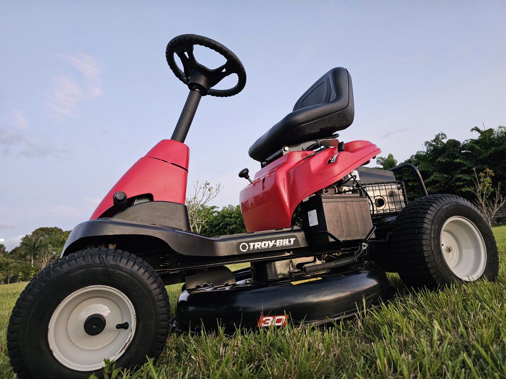 Riding Lawn Mower, Free Delivery In Homestead  Or West Kendall Area