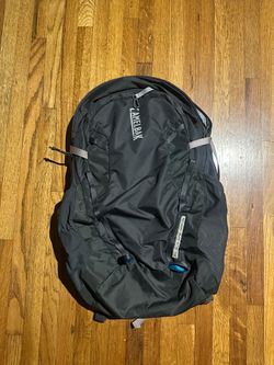 Camelback hiking backpack 18L