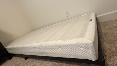 2 black metal  bed frame