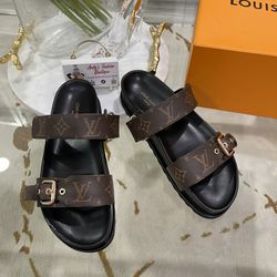 Louis Vuitton Sandals- Size 7 for Sale in Katonah, NY - OfferUp